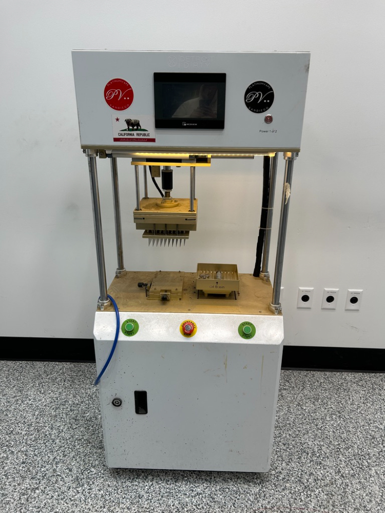 Image of Convectium 710 Shark automatic cartridge filling machine